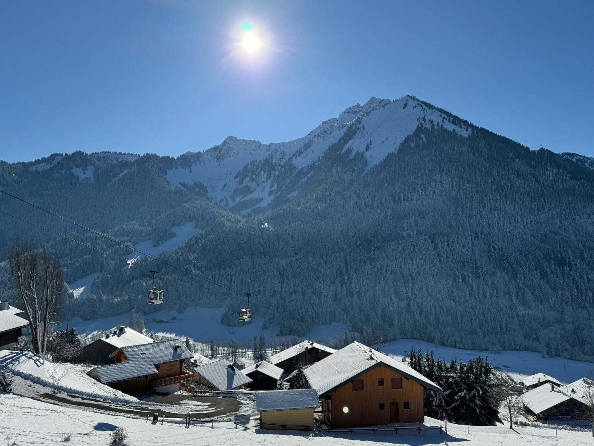 Charming, Cosy Chalet Nestled In A Breathtaking Surrounding With Spectacular, Stunning Mountain Views Abondance Buitenkant foto